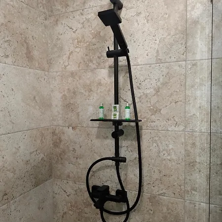 شقة Dnv 27 فارنا